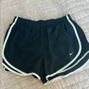 Nike Black Athletic Shorts Lightweight Elastic Waist